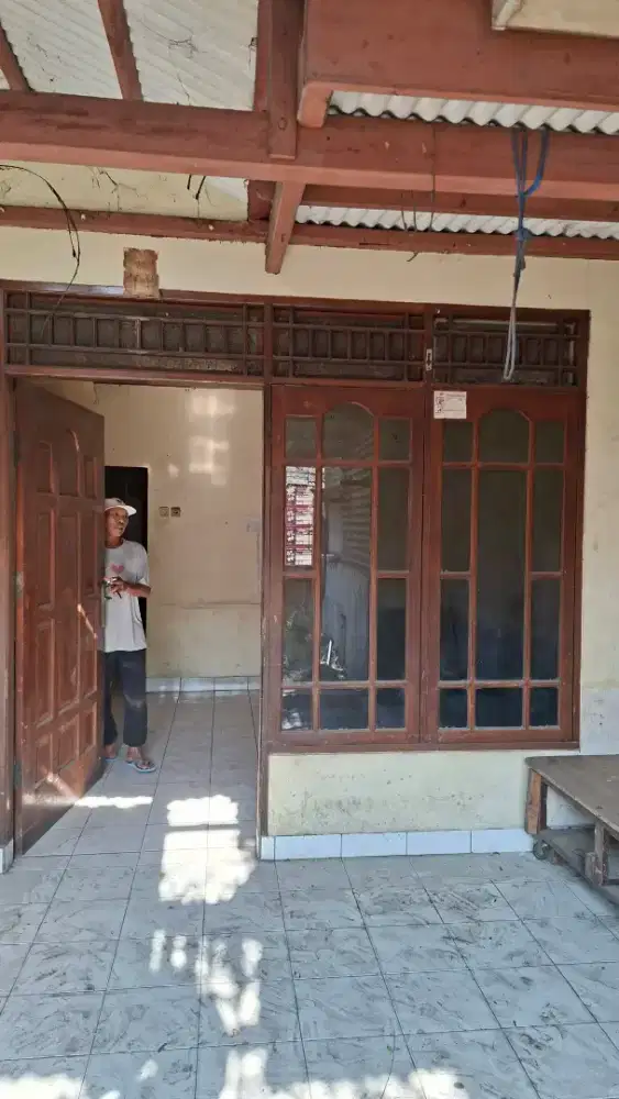 Kusen gendong plus pintu jendela kamper