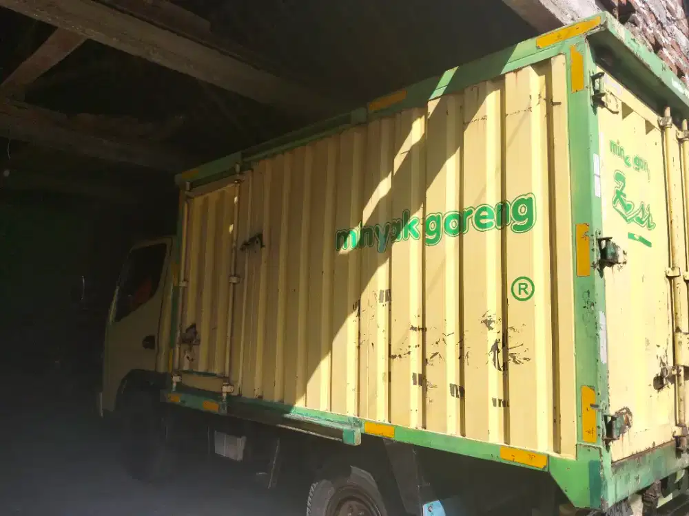 Mitsubishi canter