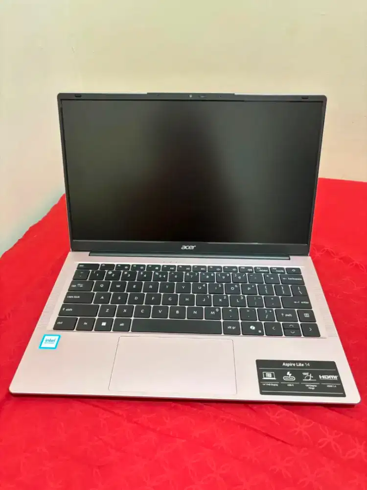 Jual laptop  acer pemakaian pribadi