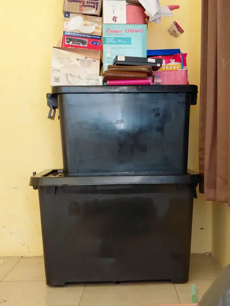 Box ukuran besar bagus untuk penyimpanan
