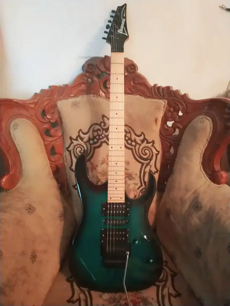 Jual santai gitar elektrik Ibanez Custom