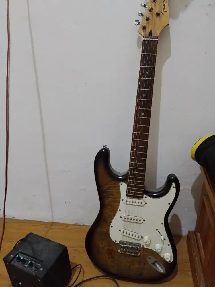 Jual gitar listrik + ampli