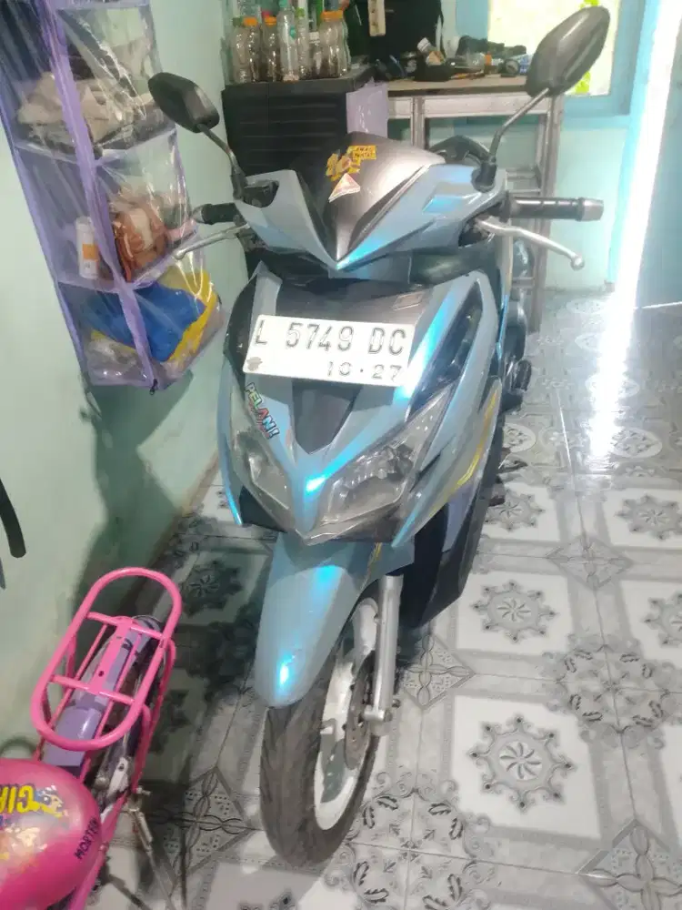 Honda Vario kzr 125cc full injeksi irit body besar jok Luas siap pakai