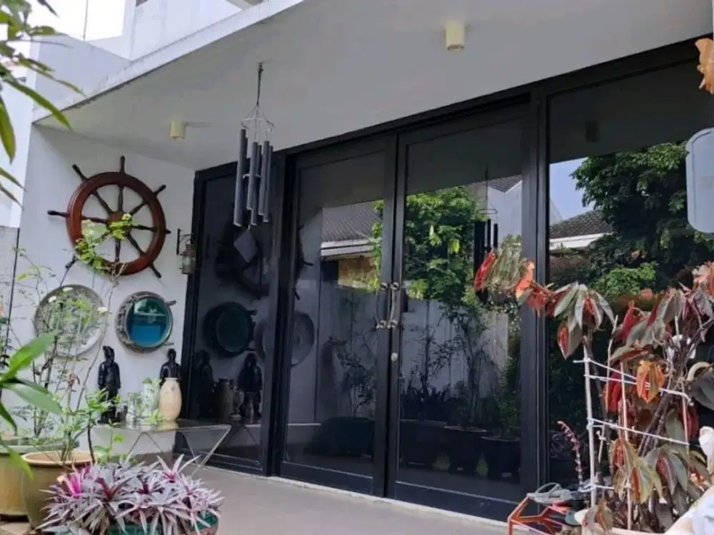 Rumah Bagus di Sentul city dgn Mezanine, 2 lantai, luas 171