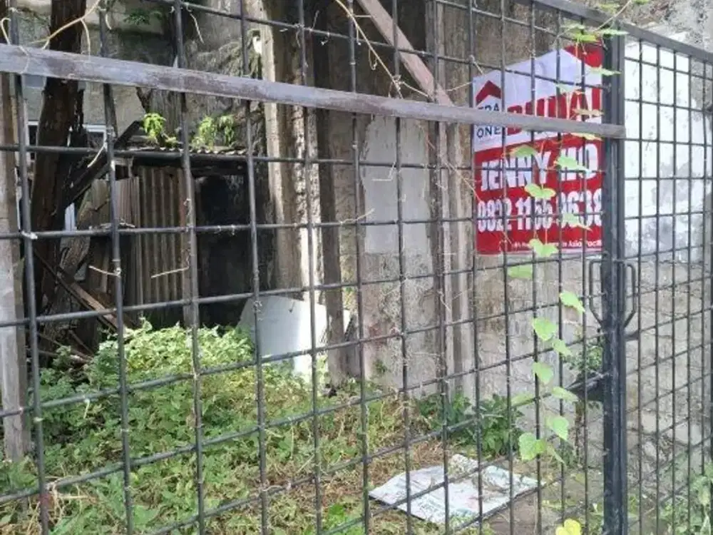 Dijual Cpt,.kavling /rumah.tua 106.m2 Di Tebet;.sgt Dkt Ke.jalan Raya Tebet, Jak Sel
