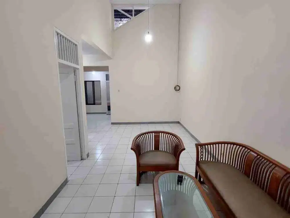 DISEWAKAN RUMAH CITRA 3