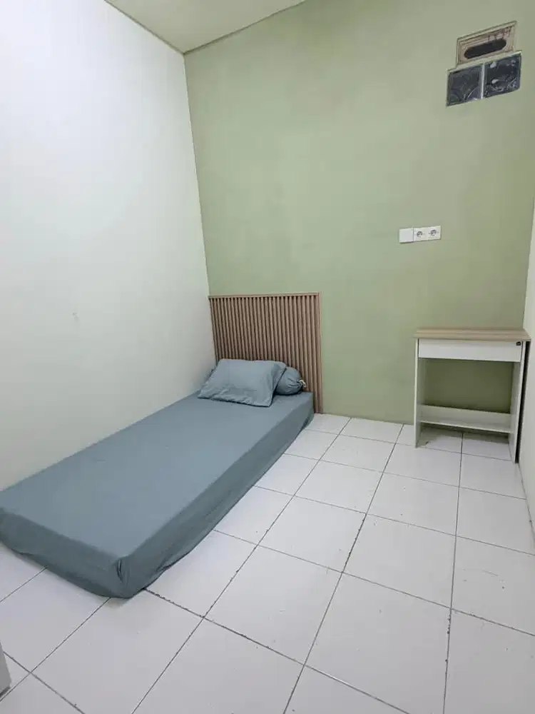 terima kost pria