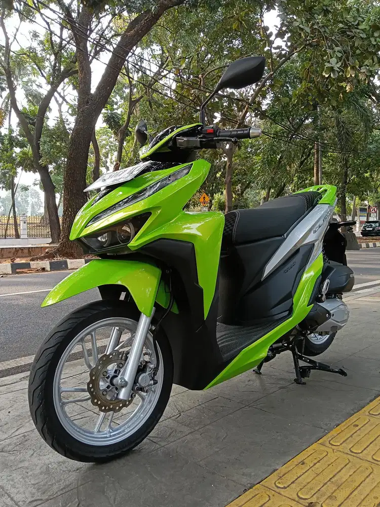 DIJUAL CASH NEW HONDA VARIO KEYLESS 150 THN 2019 PJK IDUP LAMPU BILED