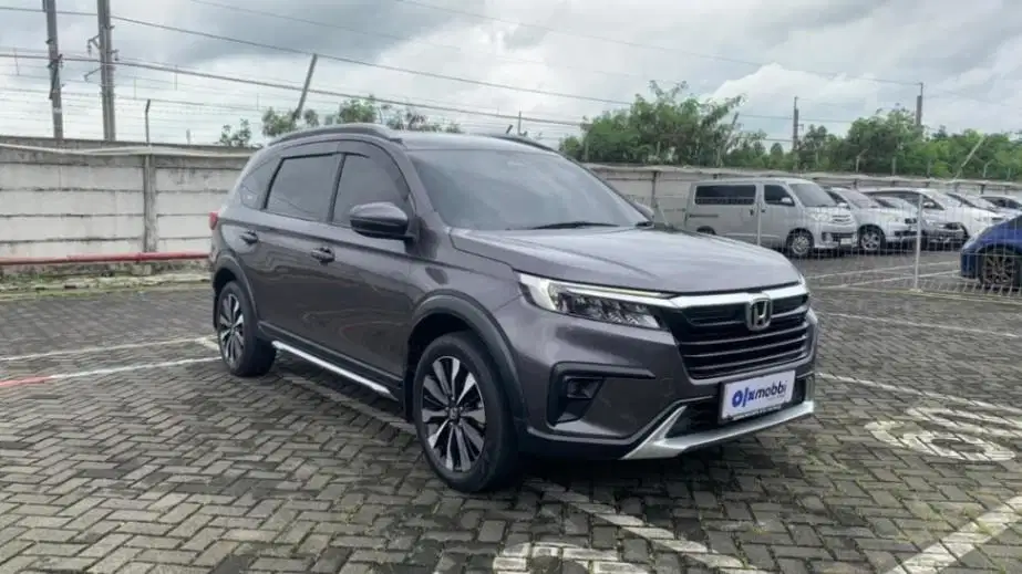 DP MURAH Honda BR-V 1.5 Prestige Sensing Bensin-AT 2023 Abu CFBFF