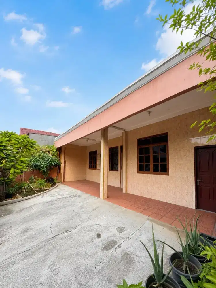 IP3156: Dijual Rumah Lama di Jelambar