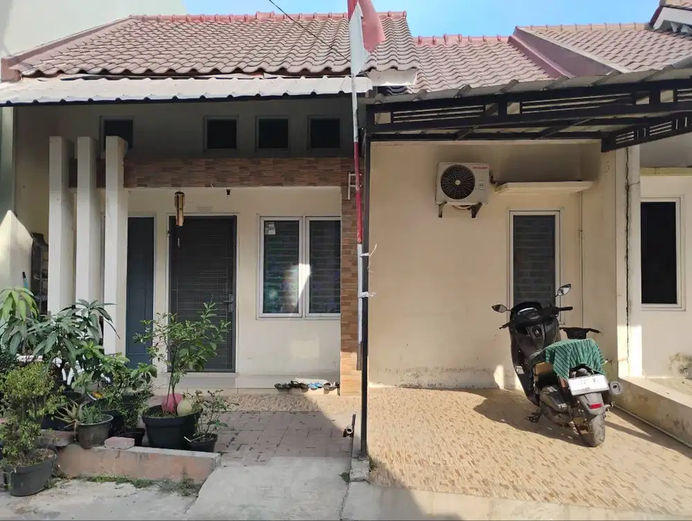 Jual Over Kredit Rumah Cluster (Pinggir Jalan Raya)