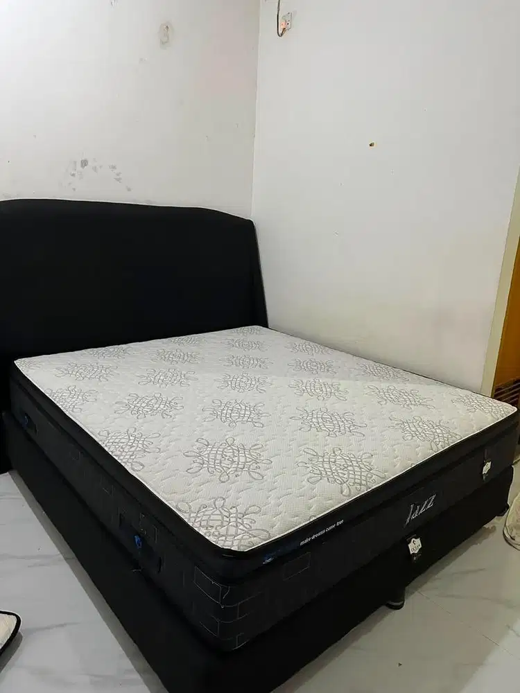 Tempat Tidur Ocean Spring Bed Ukuran 180 x 200