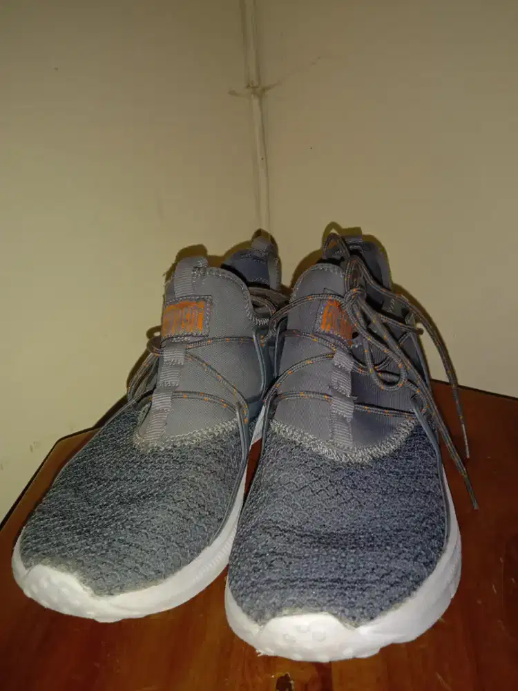 Ardiles hollic warna abu-abu bekas UK 38