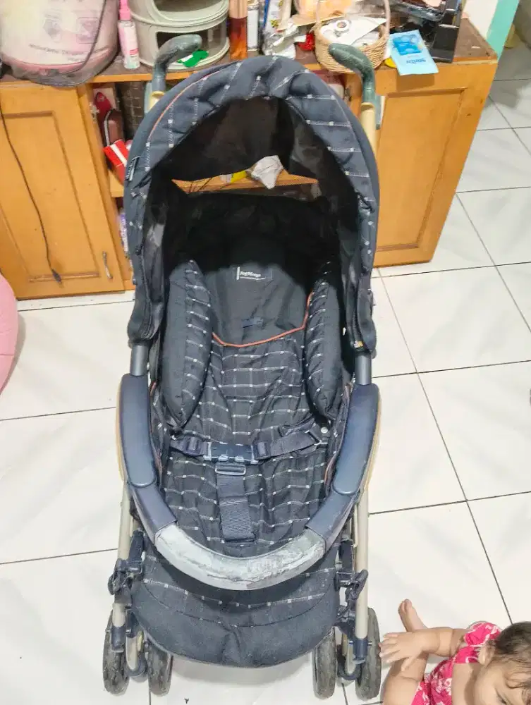 Stroller bayi merek :peg-perego