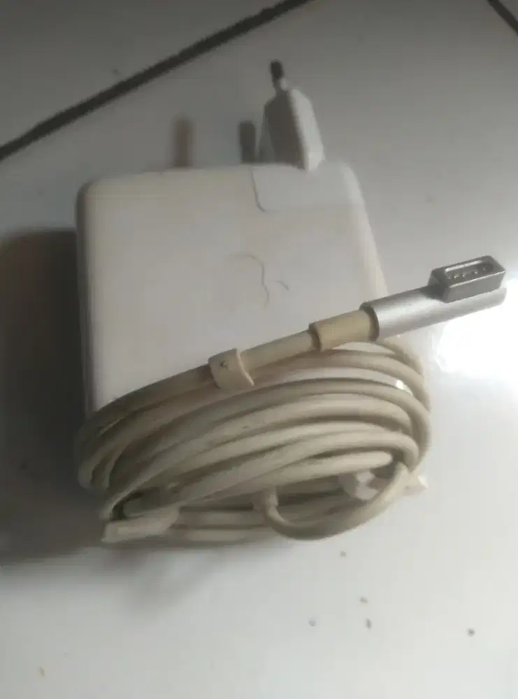 Charger laptop apple ori 60w.untuk macbook magsafe 1 type L