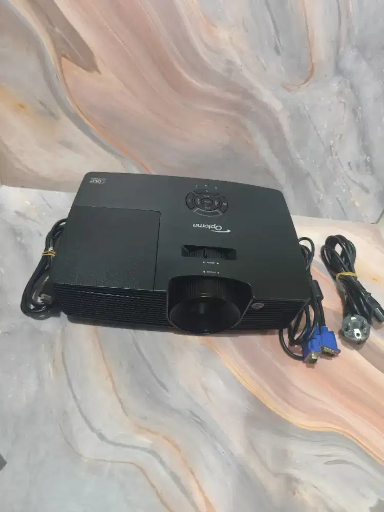 Proyektor optoma xa520