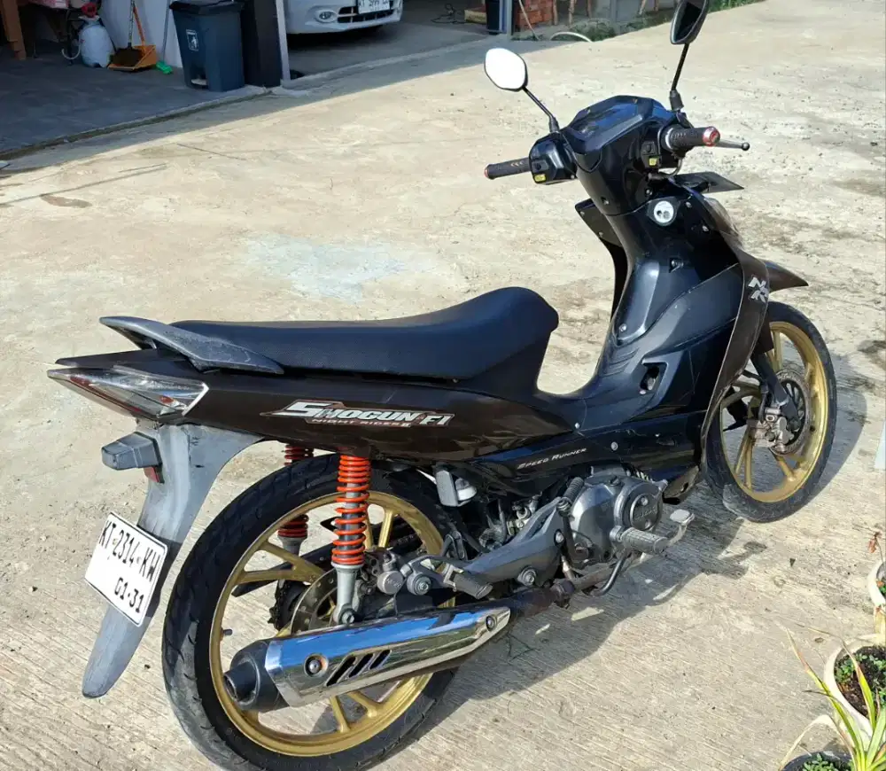 Motor Suzuki Shogun