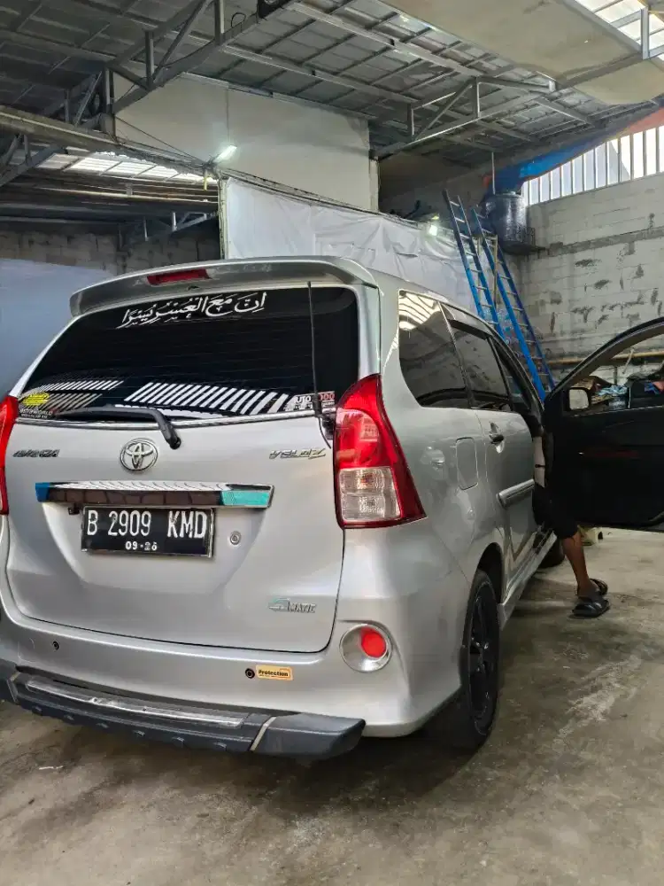 mobil Avansa veloz at 2013
