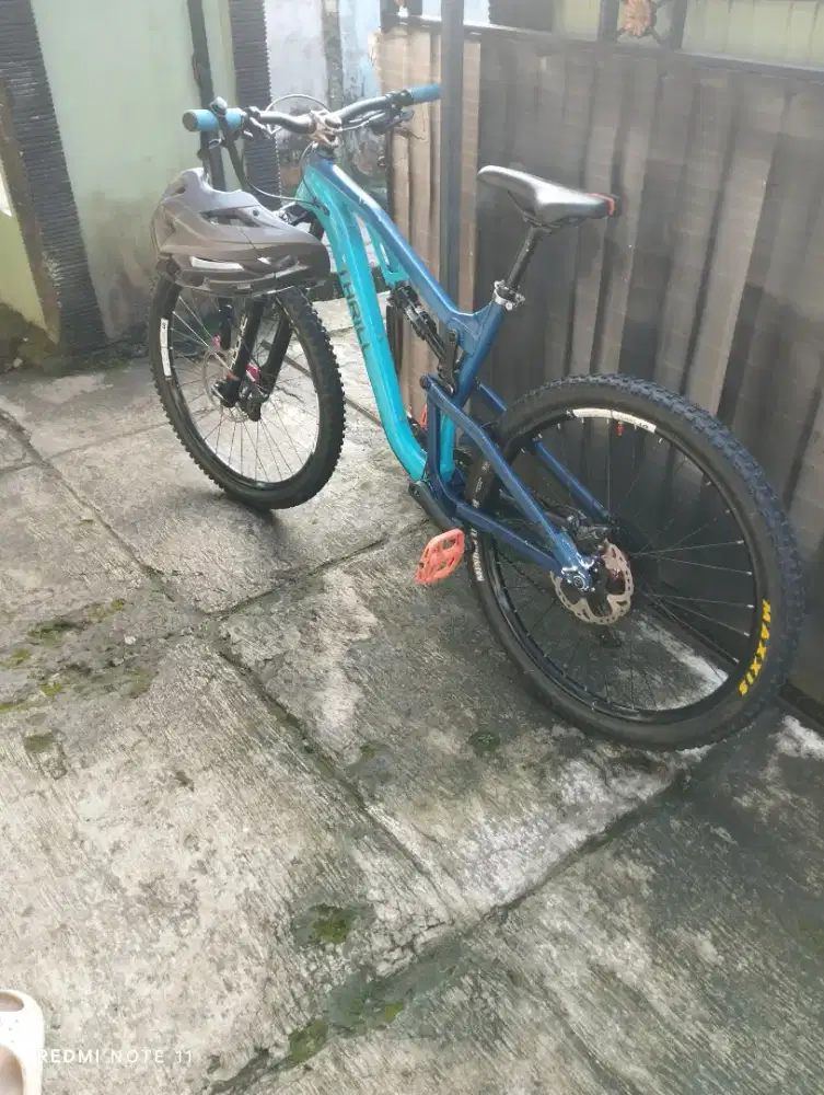 Sepeda thrill richocet T140