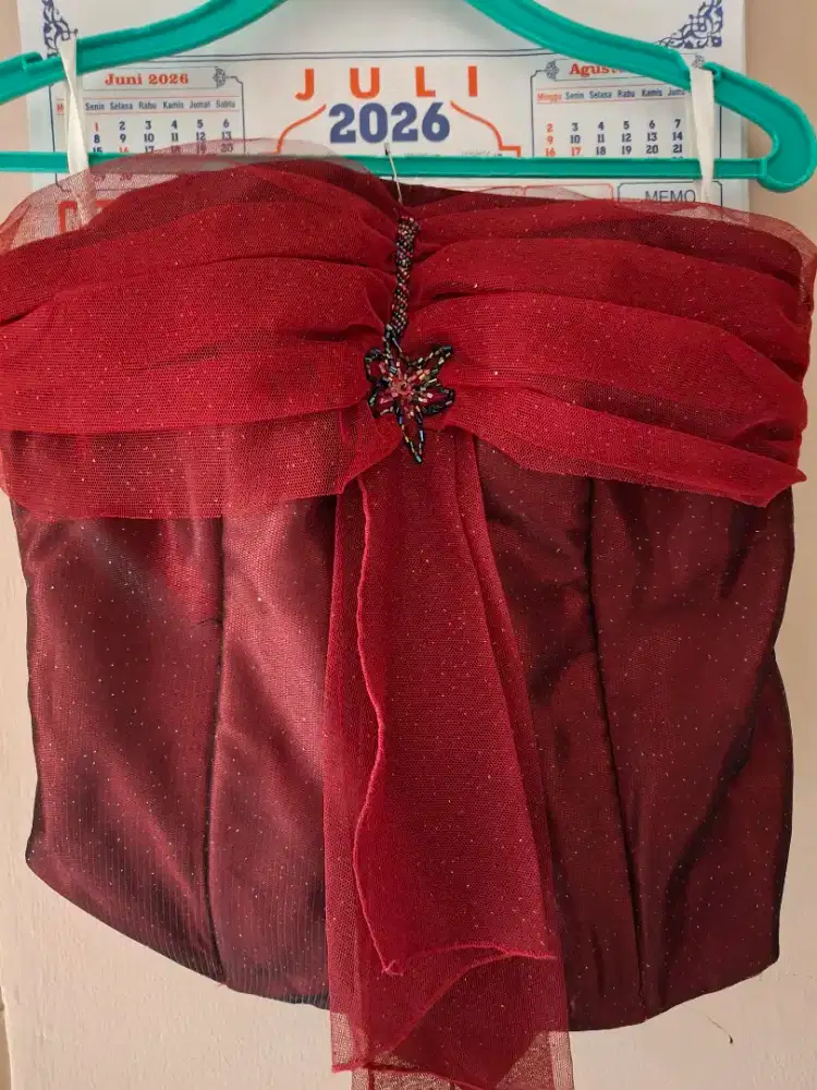Baju longdres warna maroon