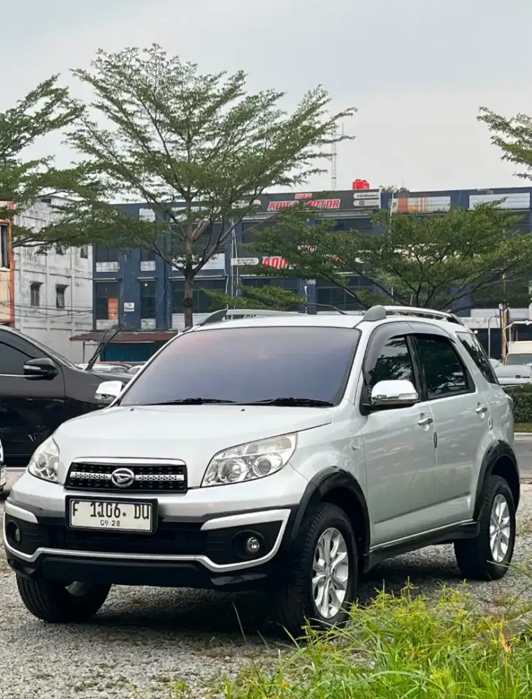 *DAIHATSU TERIOS TX ADVENTURE 1.5 MANUAL 2013*