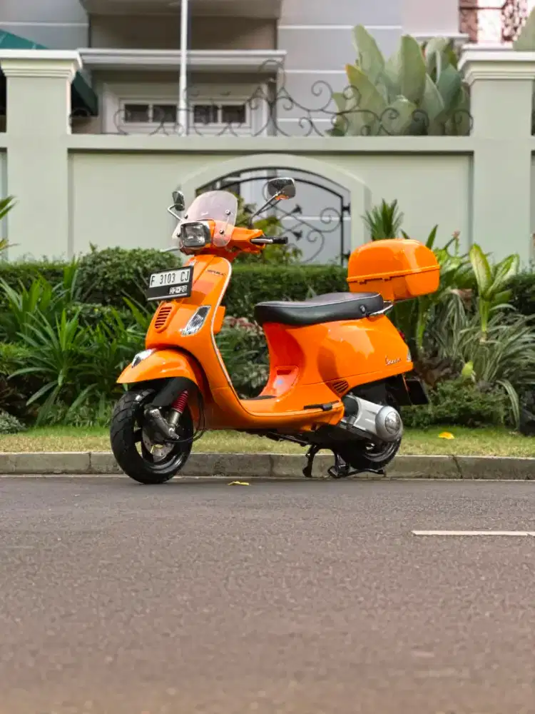 JUAL CEPAT! PIAGGIO VESPA S 150 2V TAHUN 2012 PERFECT CONDITION