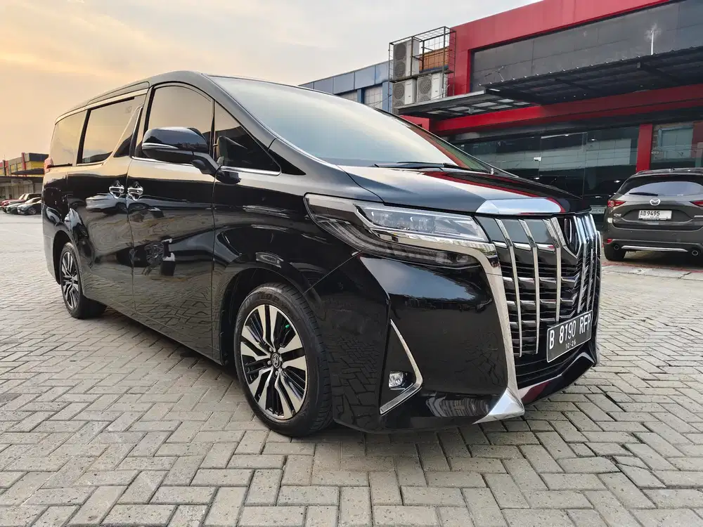 TOYOTA ALPHARD G ATPM AT 2022 FACELIFT BLACK ON BEIGE RECORD TOP COND