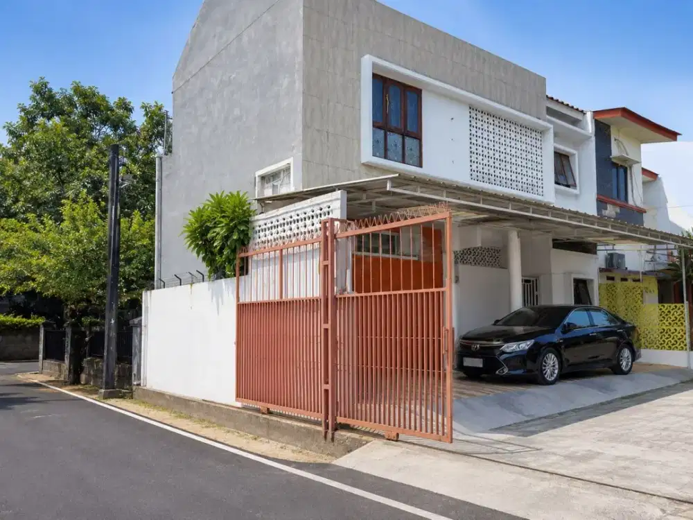 Dijual Rumah Mewan 2 Lantai di Kompek Deplu Pondok Aren dekat Masjid