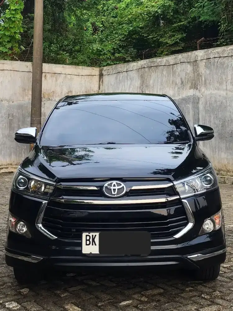 TOYOTA INNOVA VENTURER 2.0 AT 2019