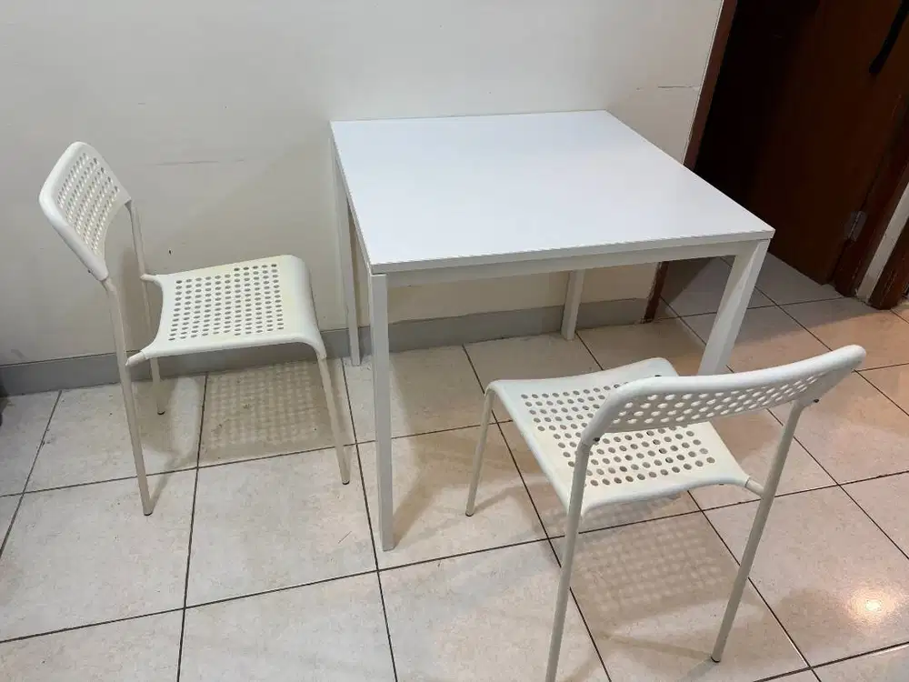 Dijual Set Meja Kursi IKEA
