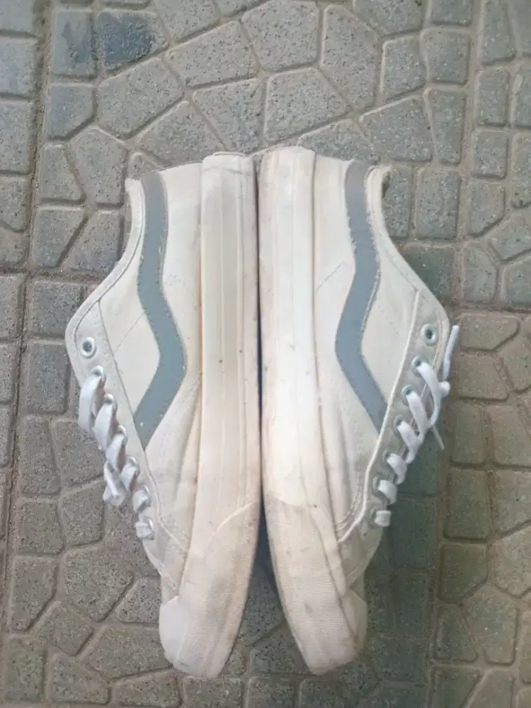 sepatu ventela ukuran 45