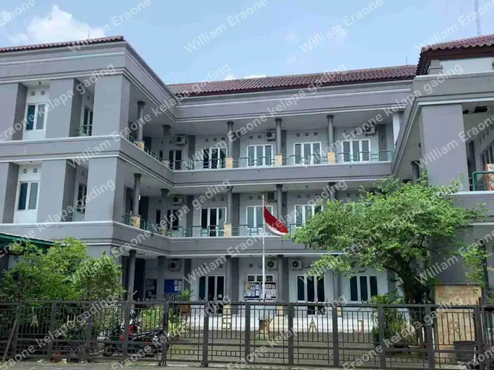 Disewakan gedung ex sekolah 1200m, Strategis, Shm
