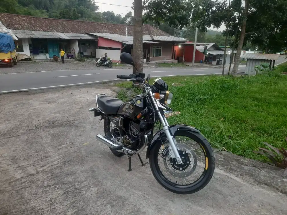 RX King 2004 Hitam F Cianjur