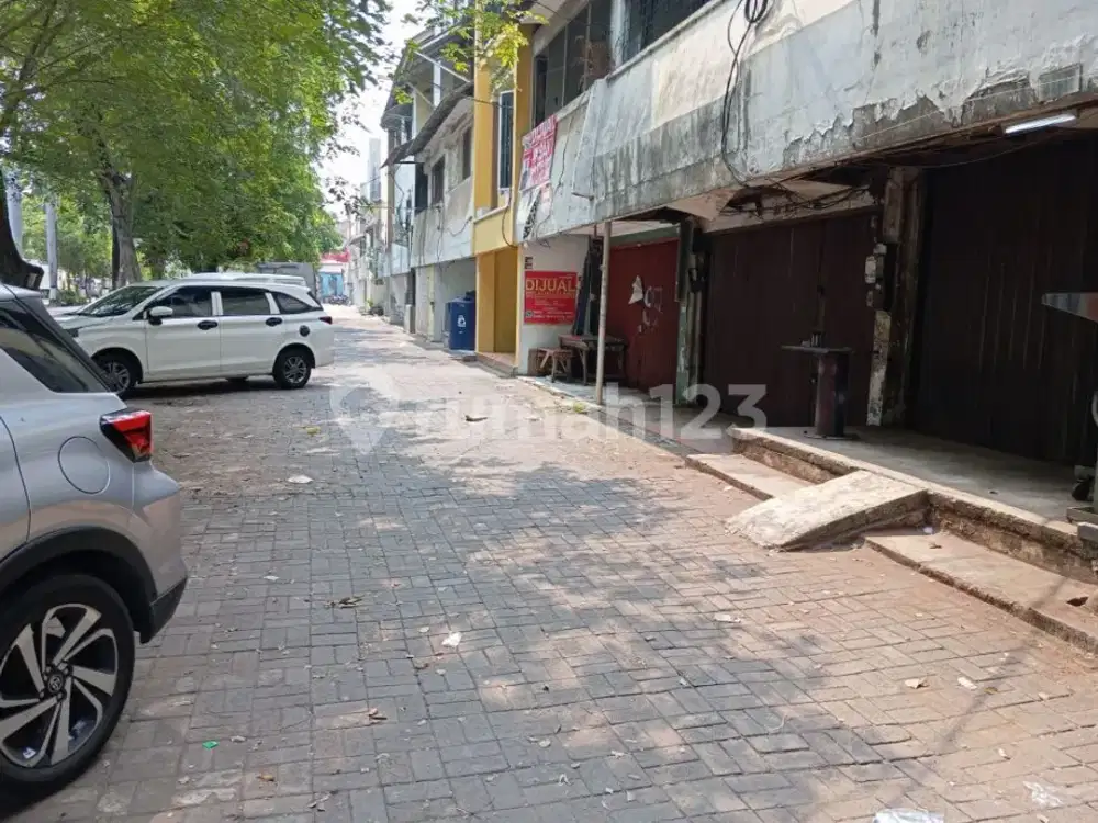 Dijual Murah Ruko 3 Lantai Bebas Banjir Di Gading Griya Lestari Ruko