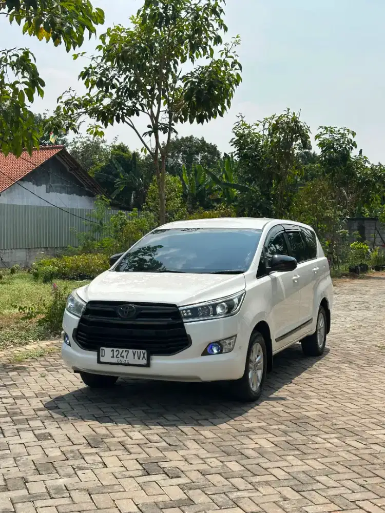 Kijang innova 2.4 V at diesel 2017 (lampu projie)