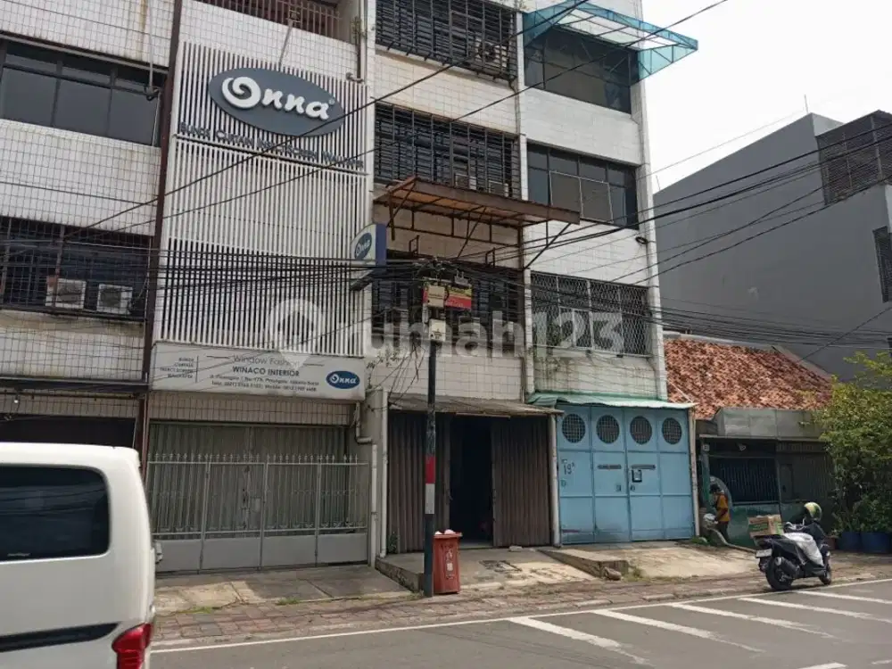 Dijual ruko bahan bangunan keramik saniter di pinangsia