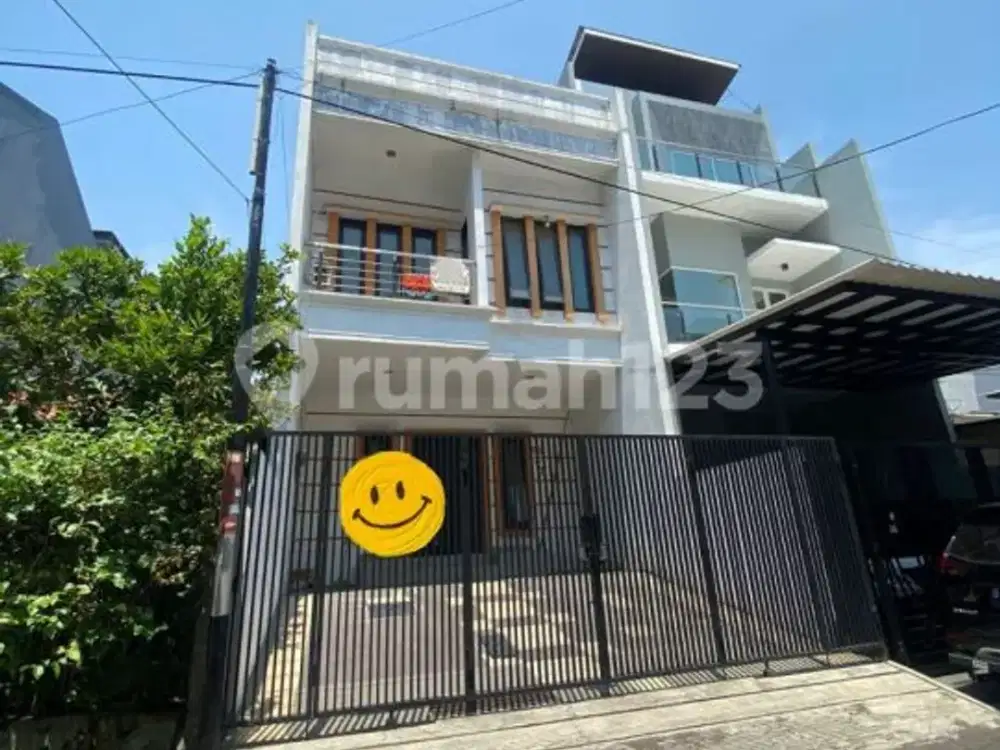Dijual Cepat...... Murah.....Diskon... Rumah Minimalis 3 Lantai ...Baru Renovasi ....Di Cengkir Barat Kelapa Gading