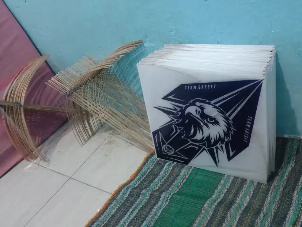layangan Sukhoi