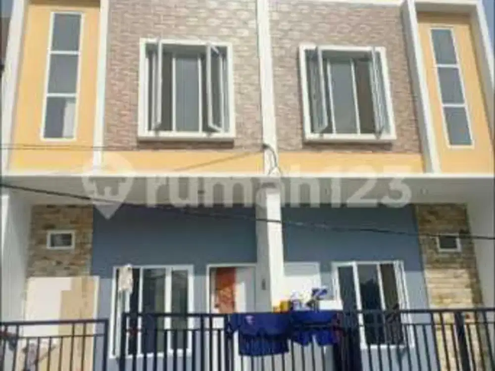 Jual Murah !! Diskon Abis!!!! Rumah Baru Minimalis 2 Lantai 3 Kamar Bebas Banjir di Kelapa Gading