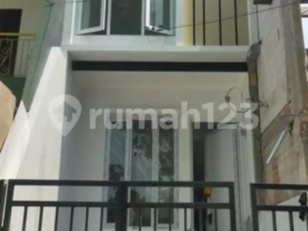 Rumah Baru 2 Lantai Murah di Kelapa Gading