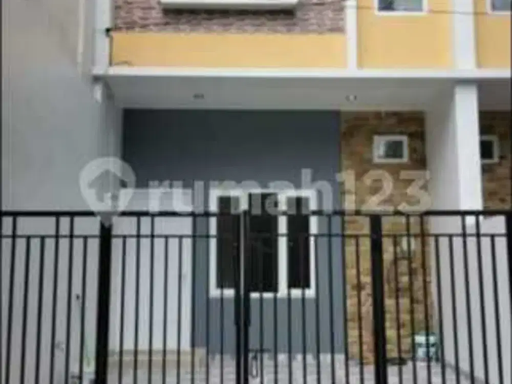 Dijual Murah,Rumah Minimalis Baru, 2 Lantai, Bebas Banjir di Kelapa Gading