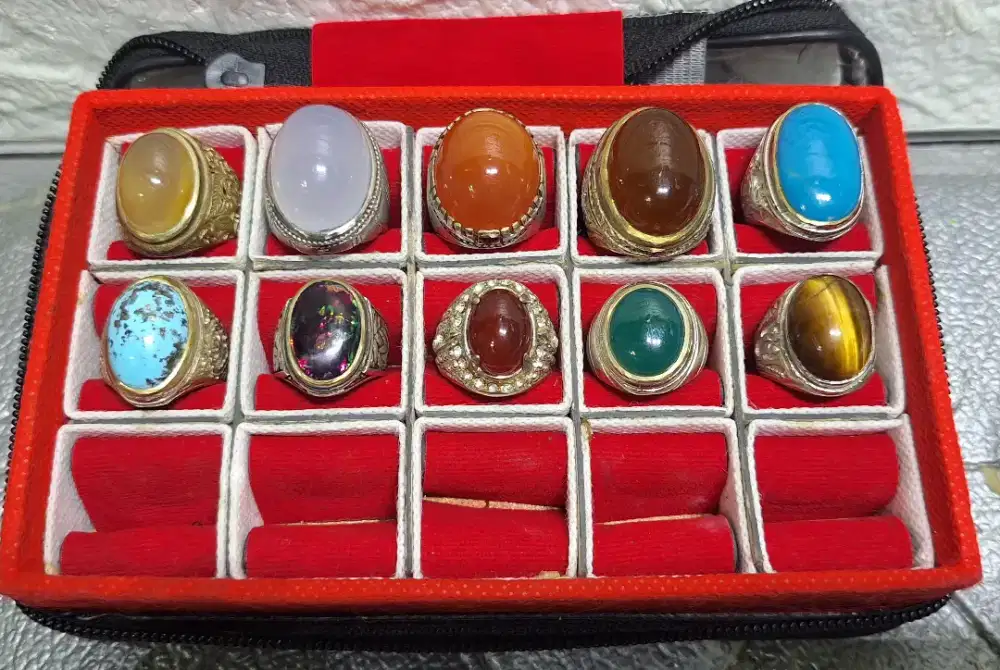 Paketan cincin batu akik free kotak