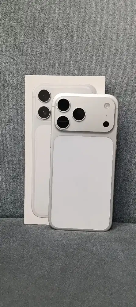 iPhone 17 pro max 256 iBox garansi on