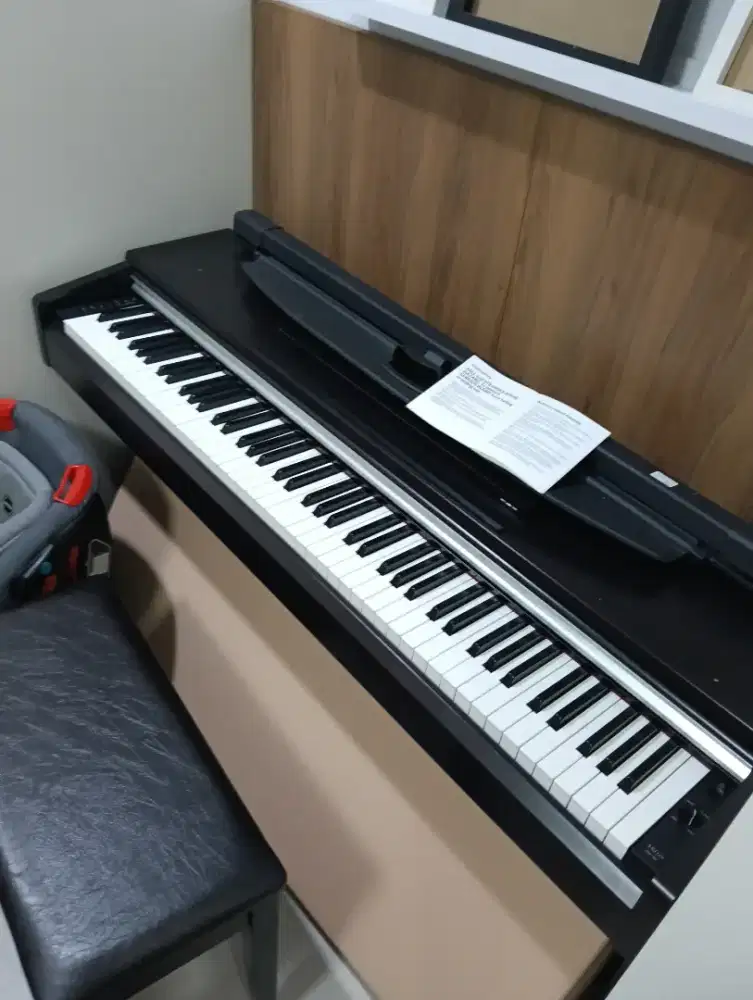 YAMAHA ARIUS YDP 142 GOOD CONDITION