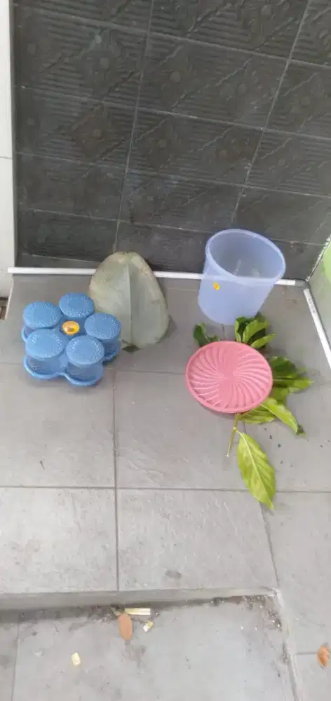 Di jual untuk letak. Barang2 dapur murah aja wa,hp buruan