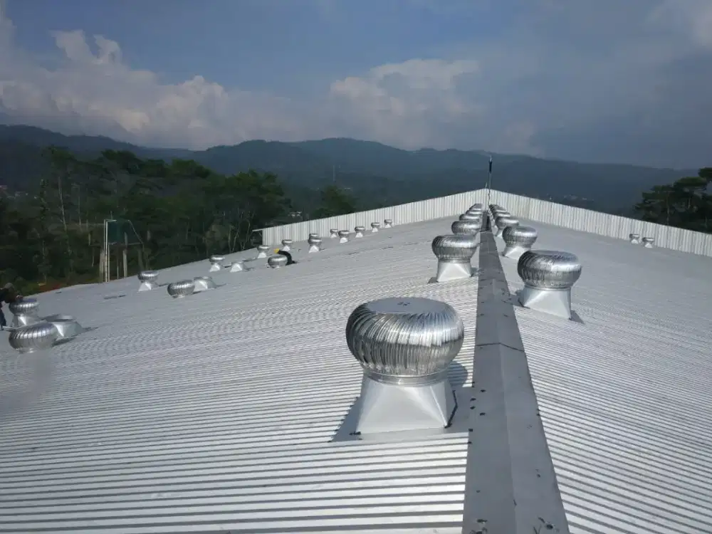 Turbine ventilator atap pabrik gudang