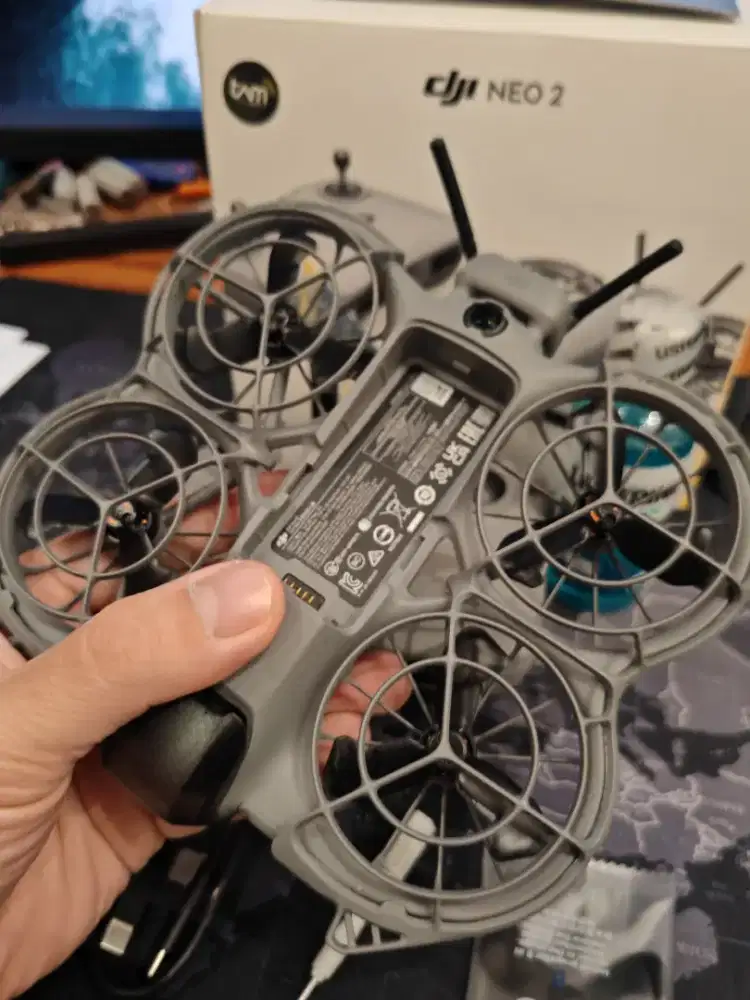 Dji neo 2 fly more combo. 3 battery. Remote. 99% seperti baru
