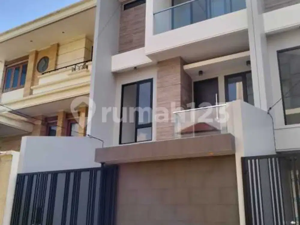Jual Murah.....Rumah Baru Minimalis...3Lantai...5 Kamar.....Di Sunter Danau Asri