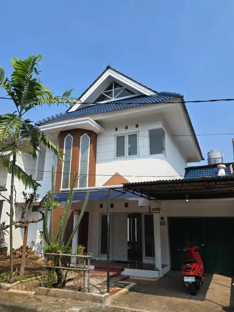 Disewakan Rumah Cluster Mewah 2 lantai