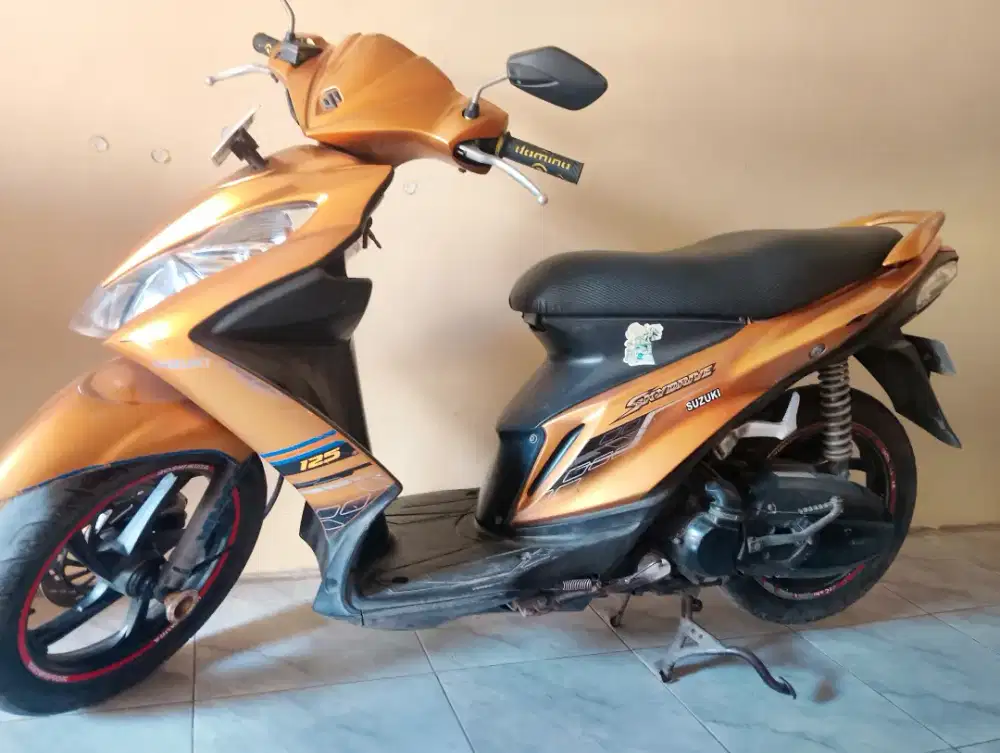 motor suzuki skydrive